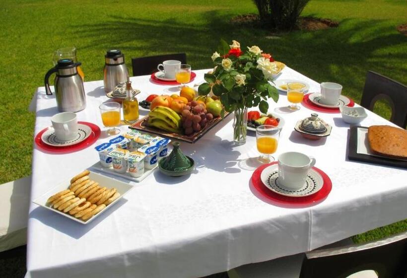 پانسیون Dar Kamango