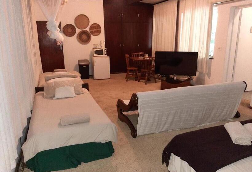 פנסיון Elephant Walk Guesthouse And Back Packers