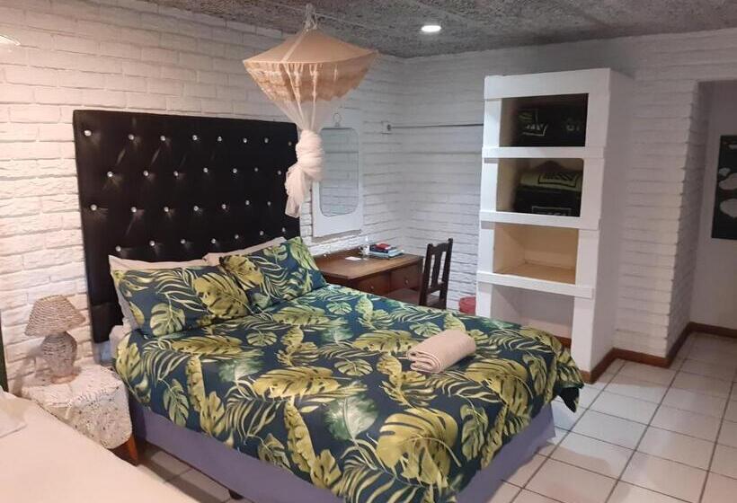 פנסיון Elephant Walk Guesthouse And Back Packers