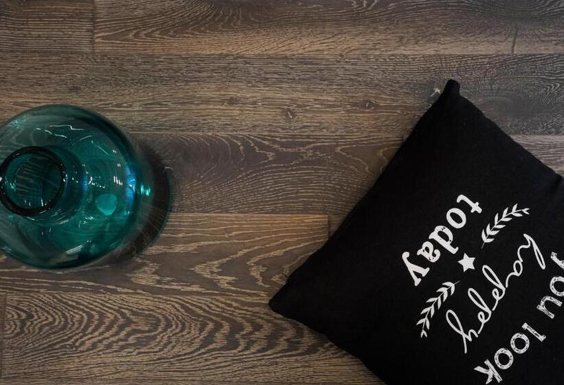 پانسیون Galleria 38