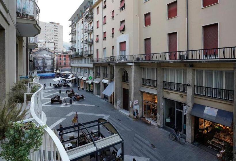 پانسیون Galleria 38