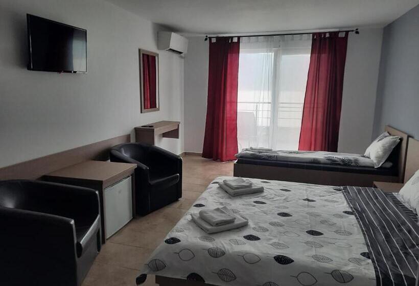 פנסיון New Exclusive