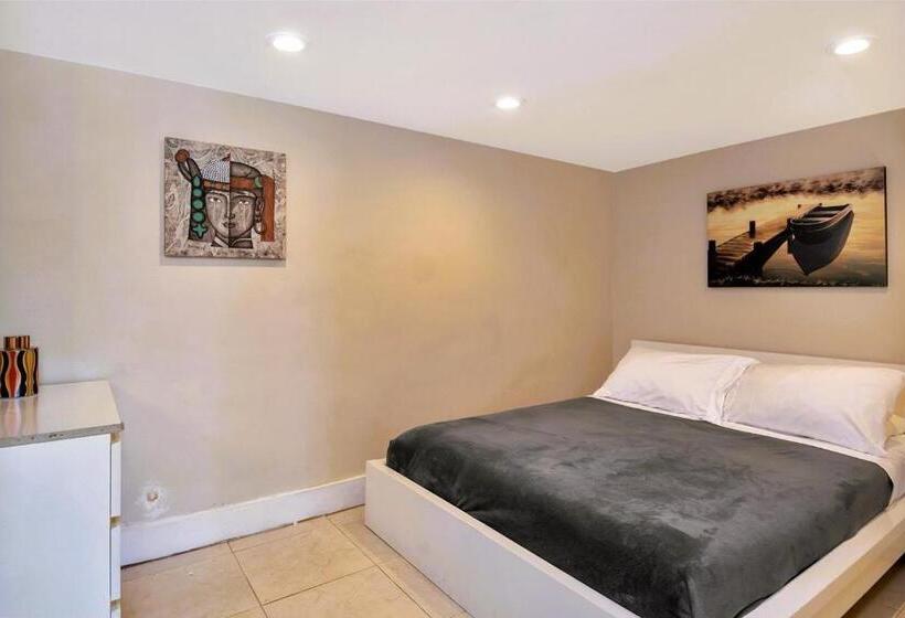 Steps To The Beach Christmas Vacation Pool