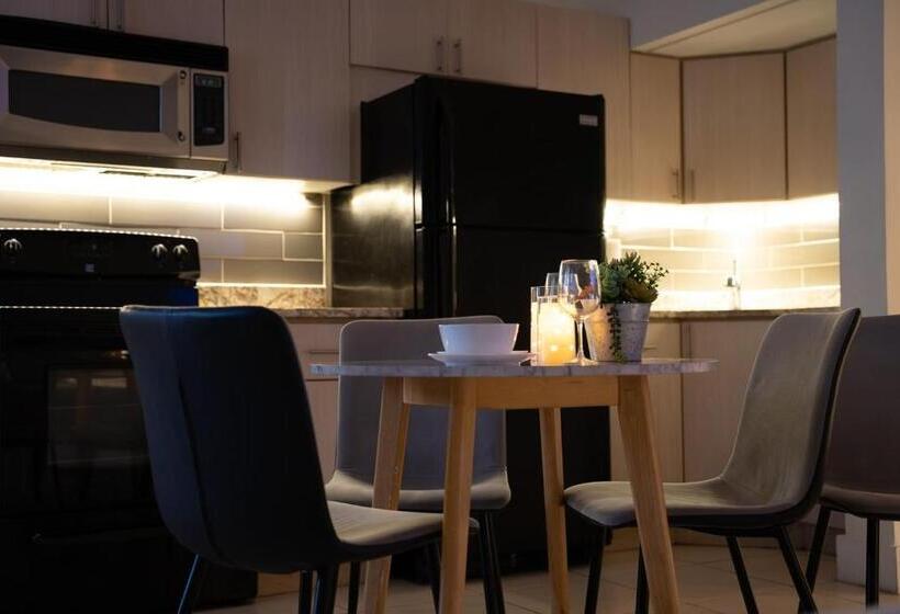 Steps To The Beach Christmas Vacation Pool