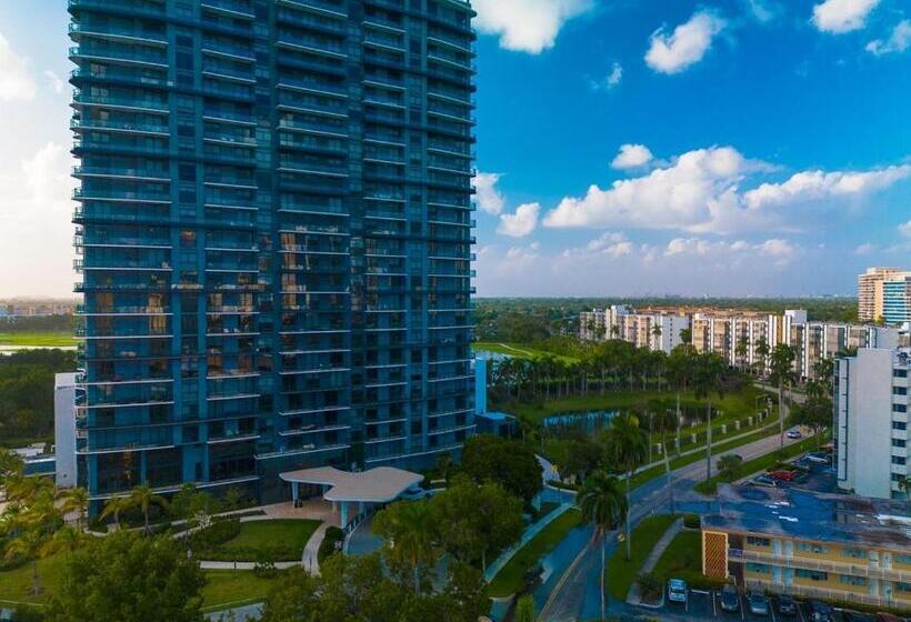 Steps To The Beach Christmas Vacation Pool