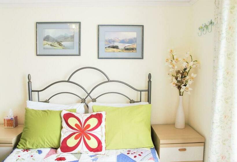 The Witterings Bed And Breakfast