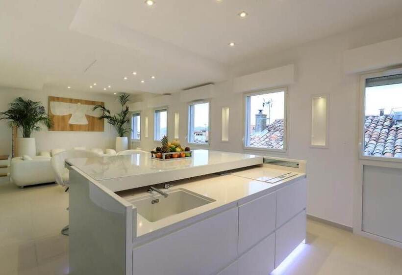 Traverse Des Artistes