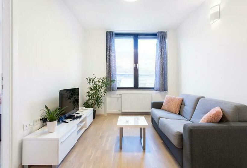 Urban Style Apartments By Loft