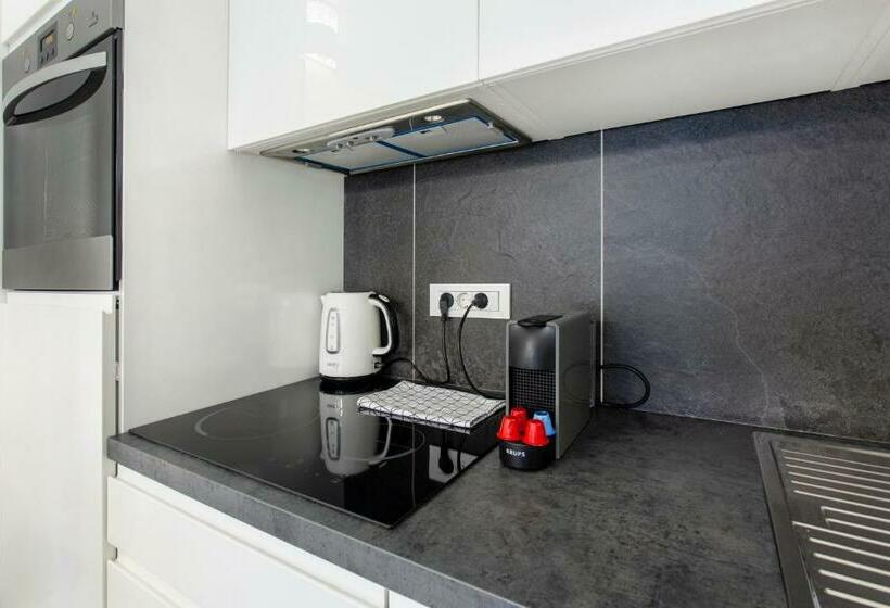 Urban Style Apartments By Loft