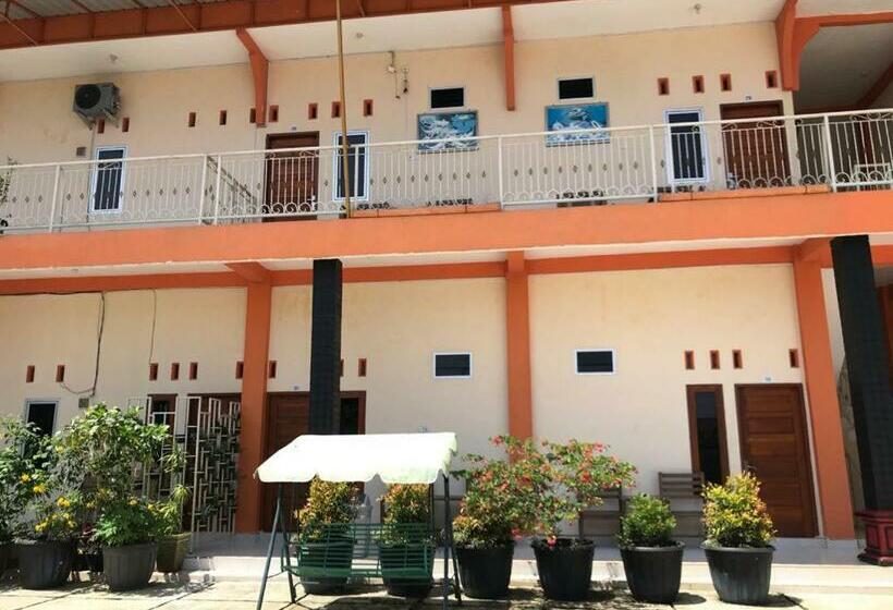 هاستل Penginapan Intan Bandara