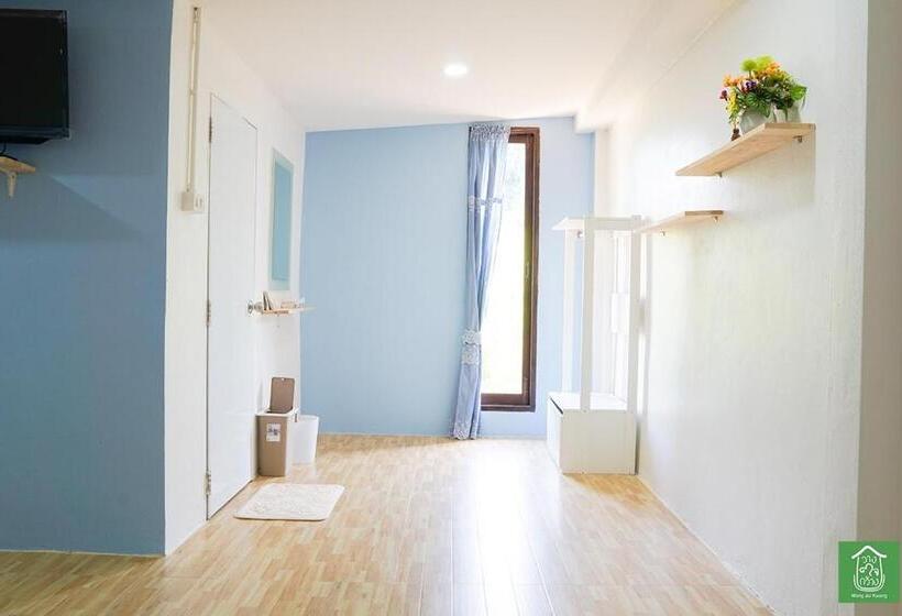 Общежитие Wang Jai Kwang Space Inn