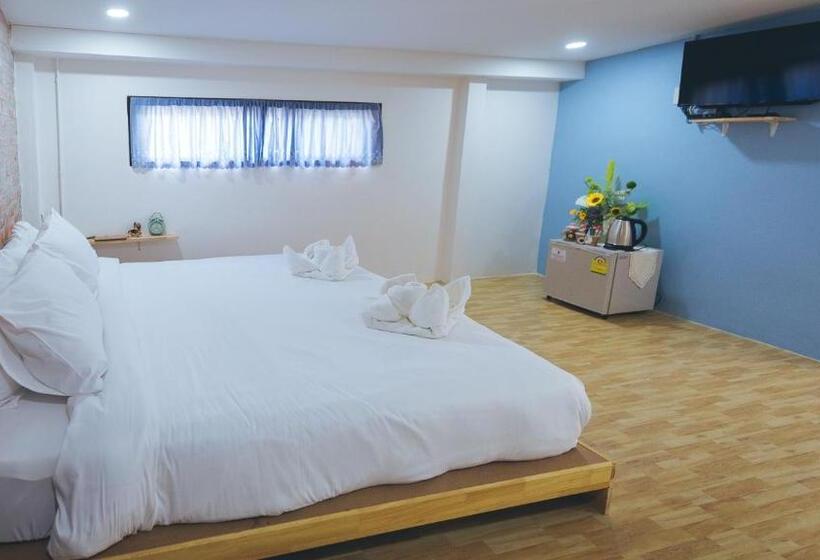 Общежитие Wang Jai Kwang Space Inn