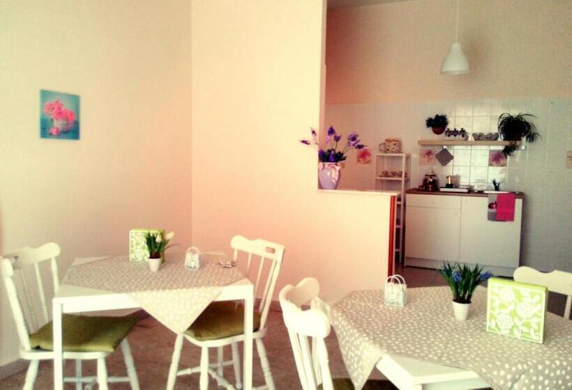 B&b L Angolo Fiorito