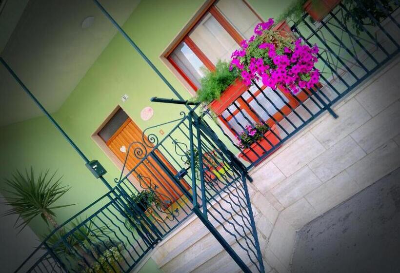 B&b L Angolo Fiorito