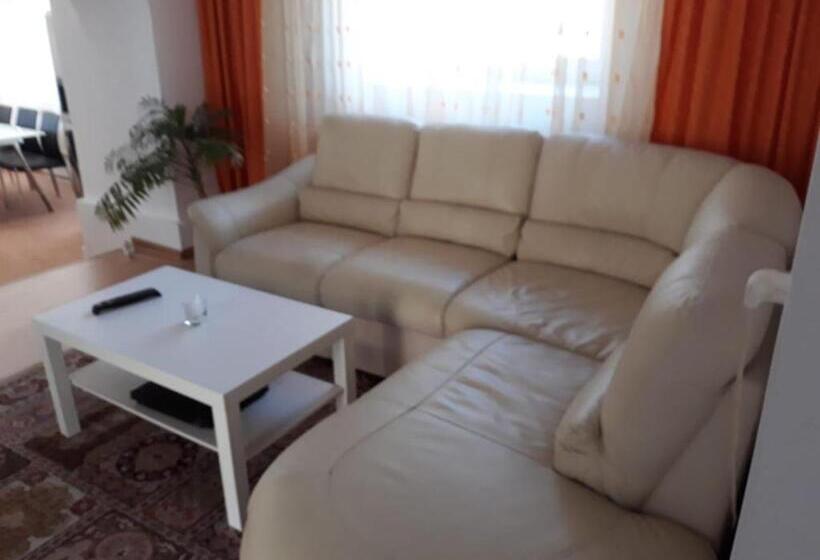 ベッドアンドブレックファースト Casa Sannicolau