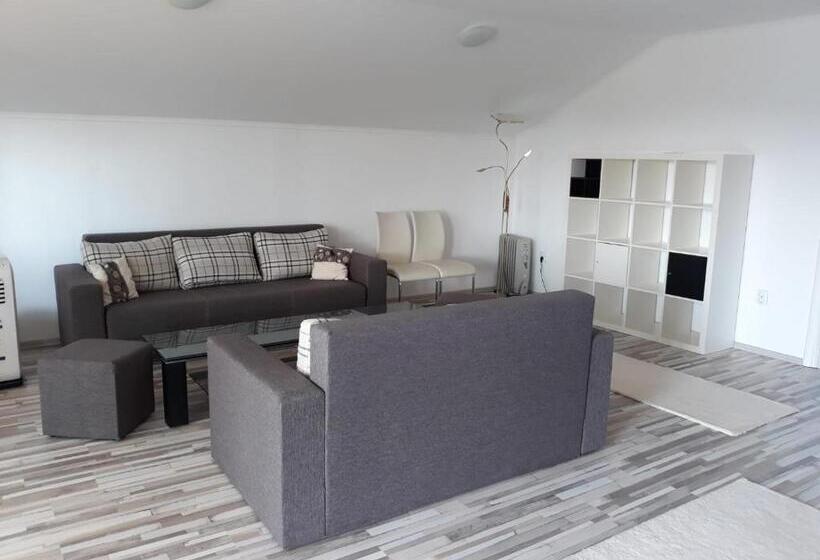 ベッドアンドブレックファースト Casa Sannicolau