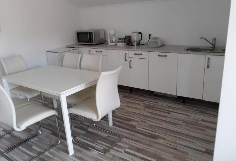 ベッドアンドブレックファースト Casa Sannicolau