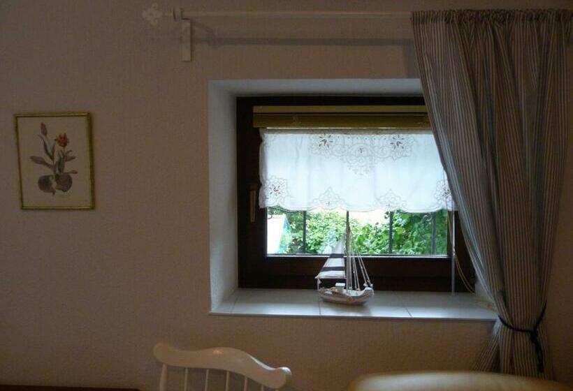 민박 Gästezimmer Am Hüstert