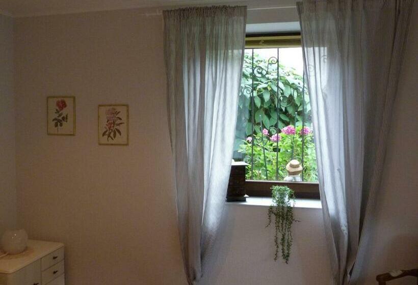 민박 Gästezimmer Am Hüstert