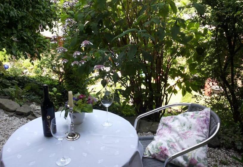 민박 Gästezimmer Am Hüstert