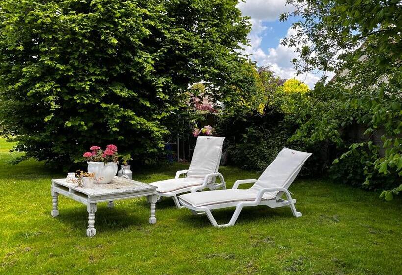 Bed and Breakfast La Romance Et La Romanesque