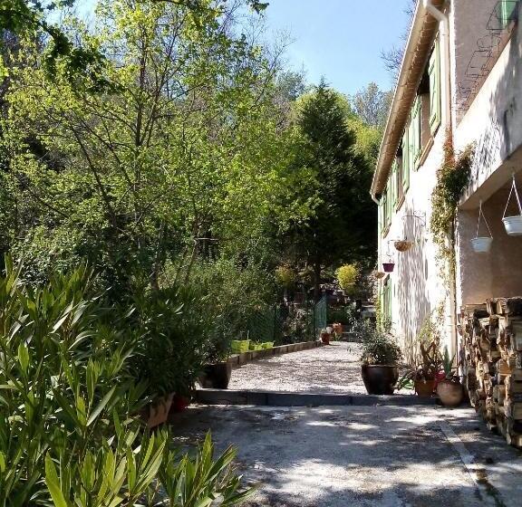 مبيت وإفطار Le Vallon De Bargemon