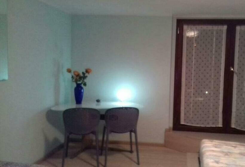 Bed and Breakfast Lume Blu