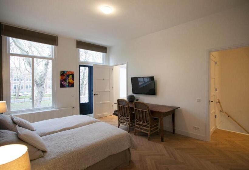 ベッドアンドブレックファースト Oranjepark