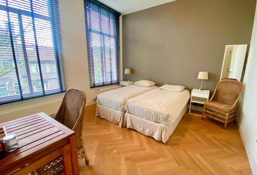 ベッドアンドブレックファースト Oranjepark