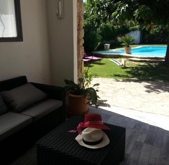 Bed and Breakfast Sous Le Mûrier