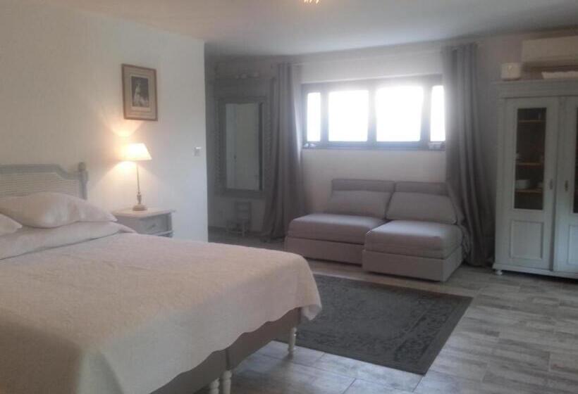 Bed and Breakfast Sous Le Mûrier