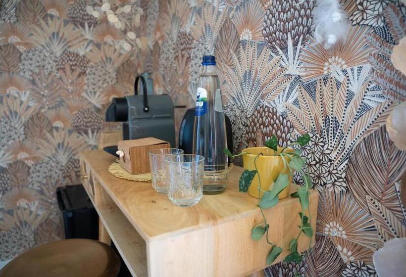 تختخواب و صبحانه Tweezeven