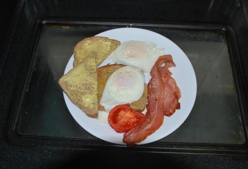 בית מלון כפרי Back Valley Farmstay Bed And Breakfast