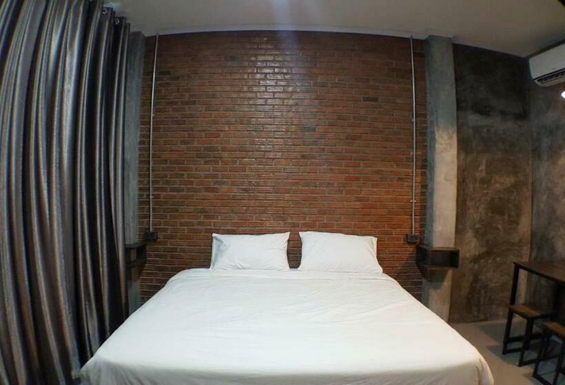 호텔 Ban Bunsawaeng Resort