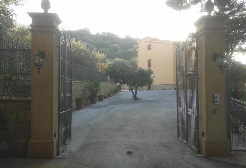 호텔 Villa Tiberio