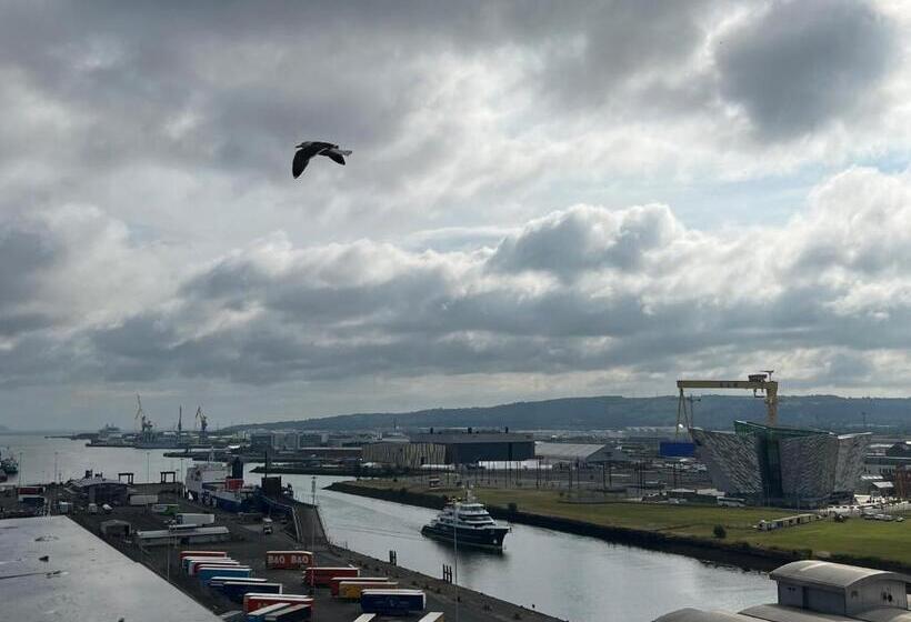 James Clow Bed & Breakfast