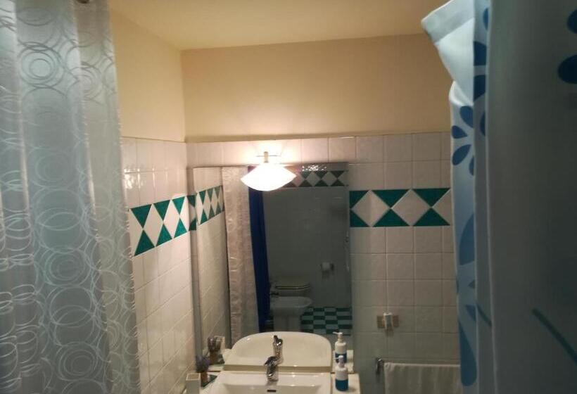 פנסיון Affittacamere Lo Scoiattolo Di Mannocchi Lorella