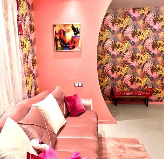 بنسيون Bierini Park Studio