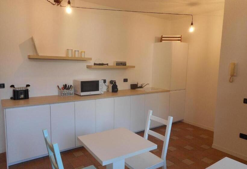 پانسیون Borgo Antico Rooms Self Check In