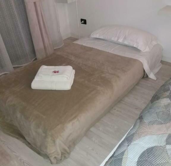 پانسیون Borgo Antico Rooms Self Check In