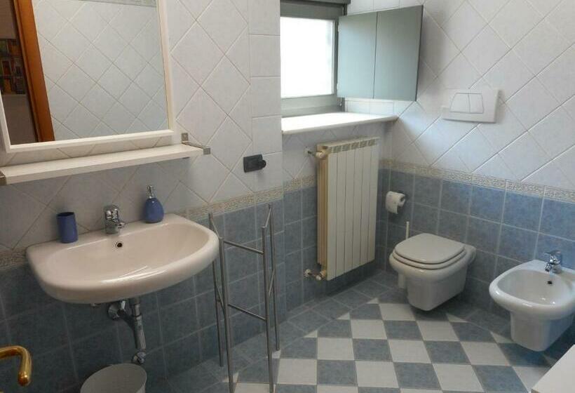 پانسیون Borgo Antico Rooms Self Check In