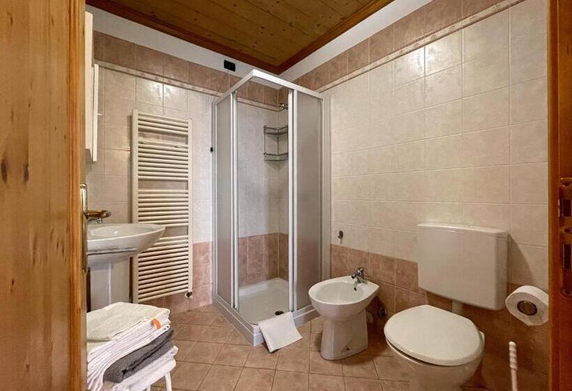 بنسيون Casa Cadore