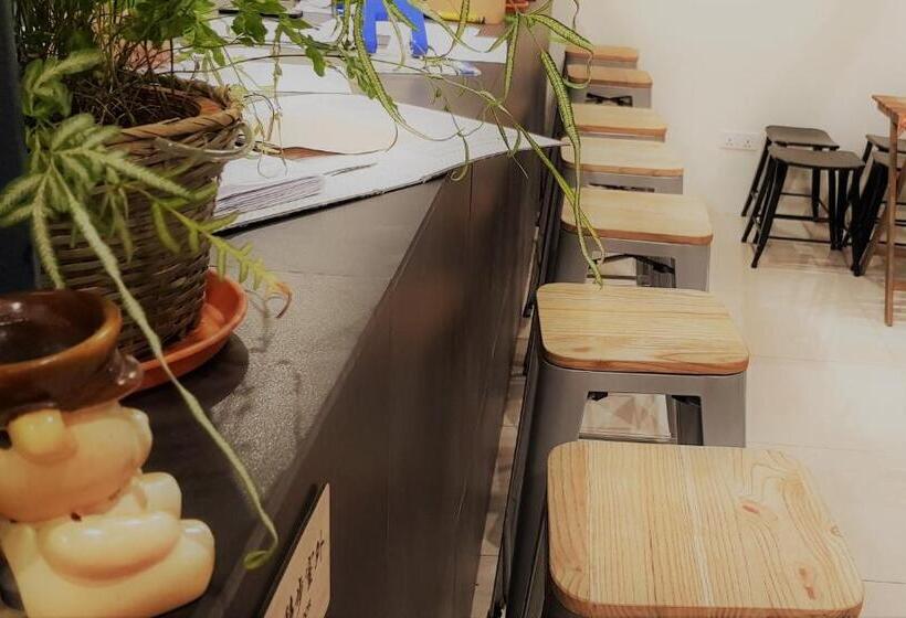 פנסיון Casa Casa