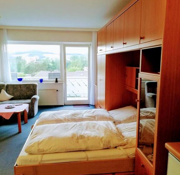 بنسيون Haus Royal