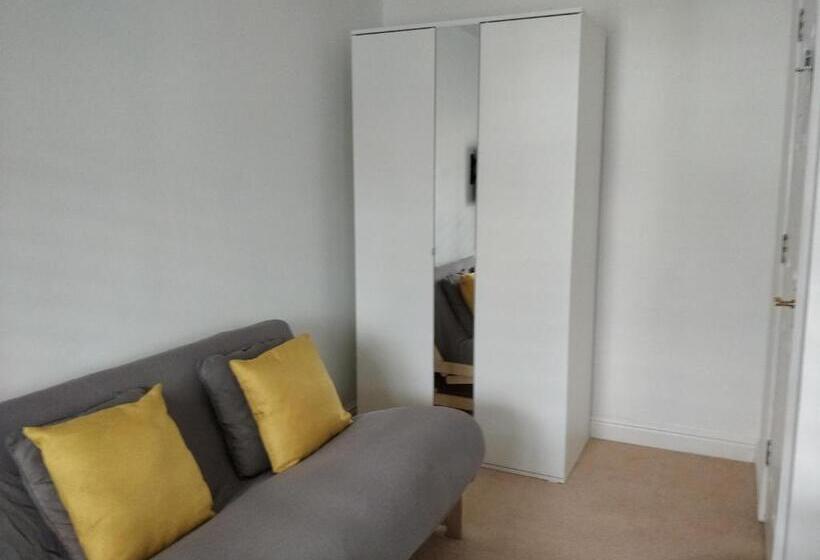 بنسيون Lanhydrock View