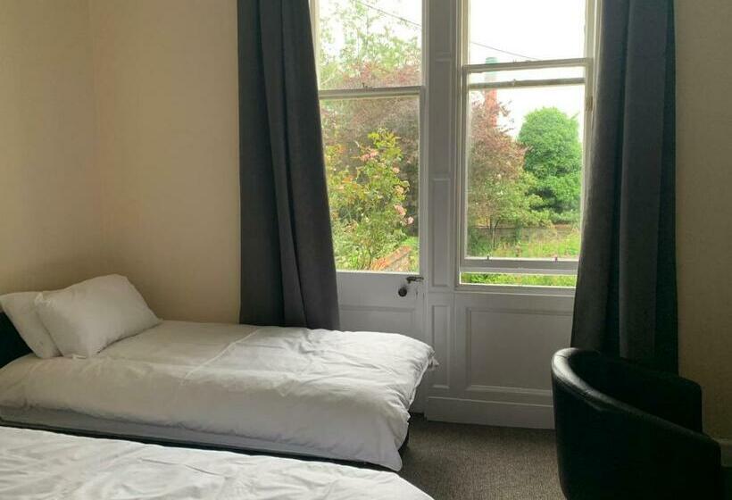 膳宿费 Mayfair Guest House