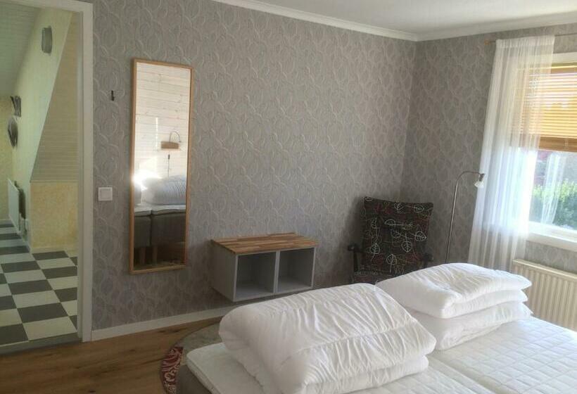 פנסיון Mittes Rum