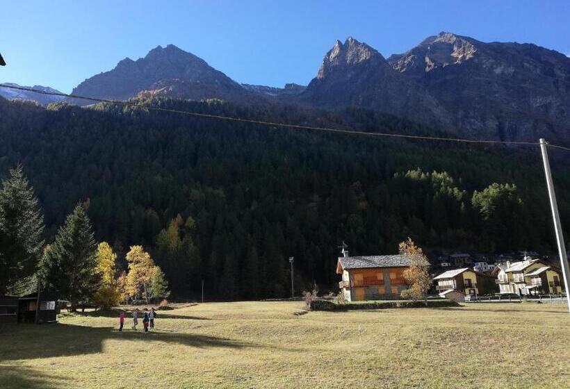 פנסיון Vers Le Bois