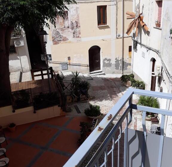 تختخواب و صبحانه Il Molo Camere Per Vacanze