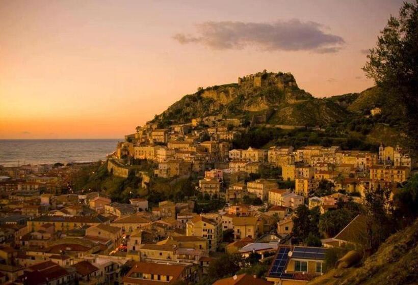 تختخواب و صبحانه La Casa Di Chiaretta